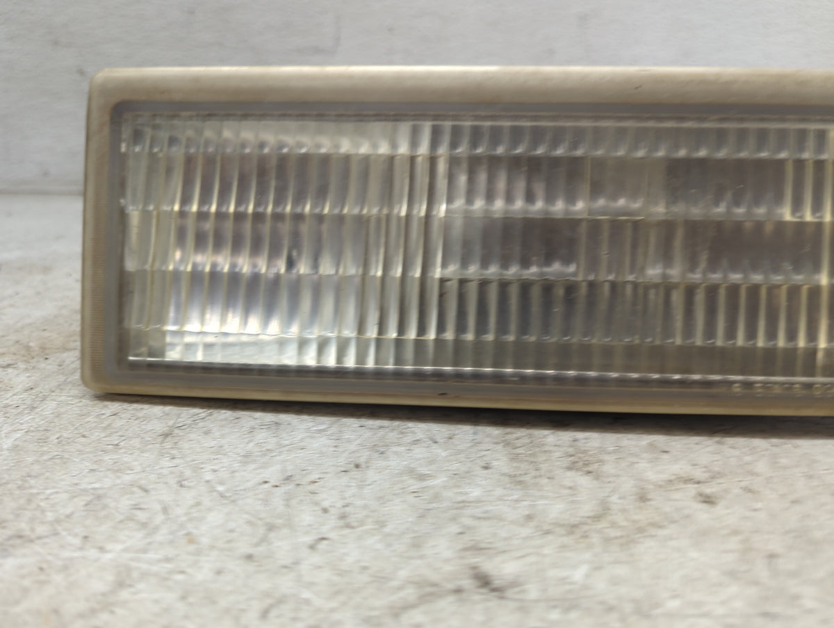 1998 Chevrolet Astro Passenger Right Oem Front Light Lamp - Oemusedautoparts1.com
