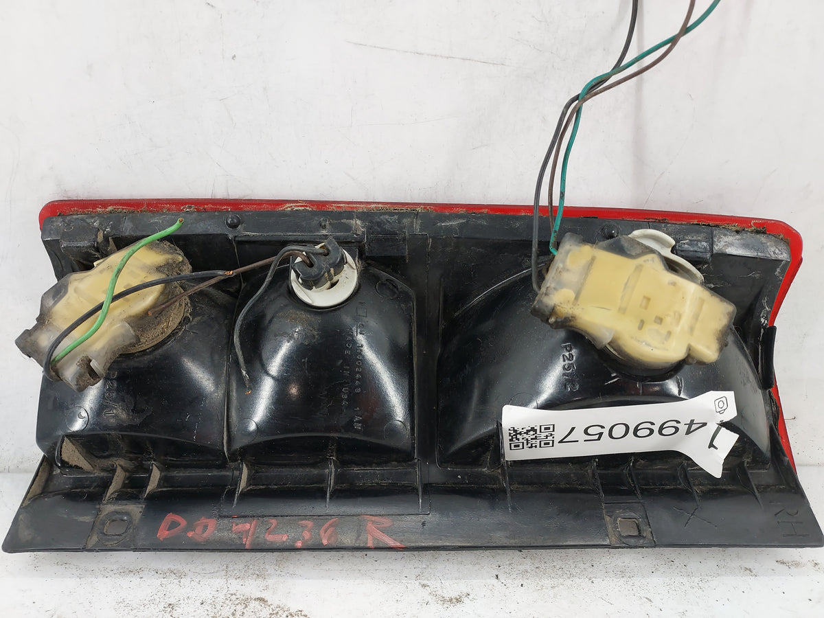 1998 Chevrolet Astro Tail Light Assembly Driver Left OEM P/N:15602448 Fits OEM Used Auto Parts - Oemusedautoparts1.com