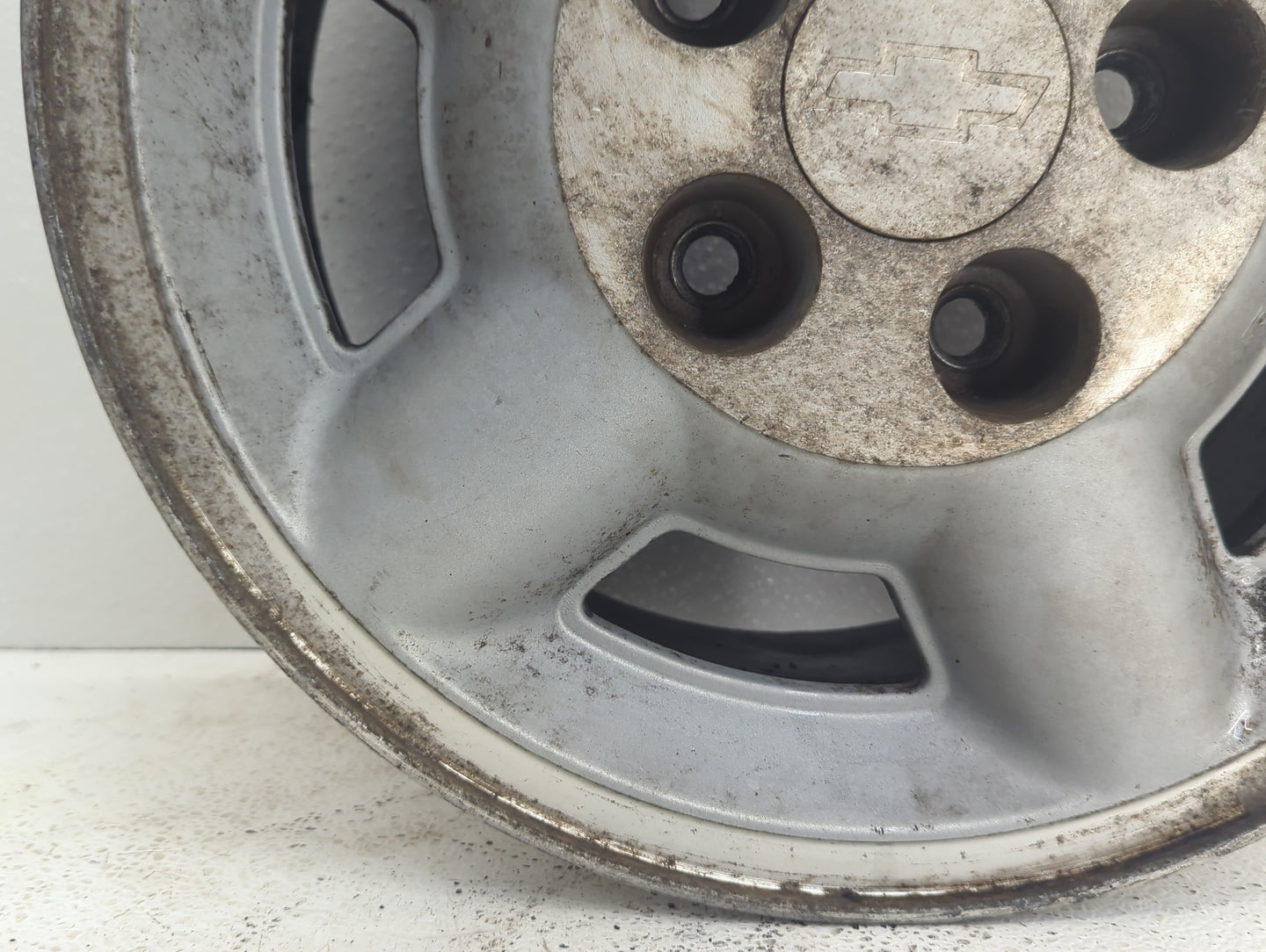 1995-2005 Chevrolet Blazer Oem Wheel Rim 1083338 - Oemusedautoparts1.com