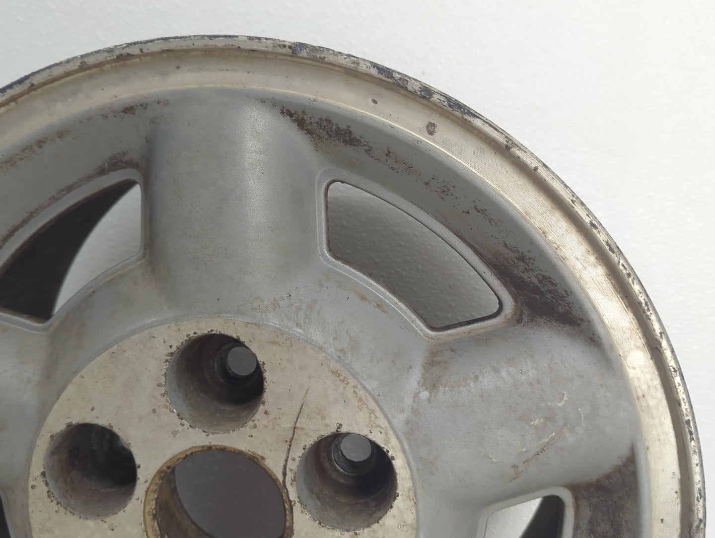 1995-2005 Chevrolet Blazer Oem Wheel Rim 1083339 - Oemusedautoparts1.com