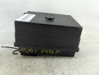 compare product 1998 Chevrolet Blazer Fusebox Fuse Box Panel Relay Module P/N:12171201 Fits OEM Used Auto Parts