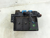 1998 Chevrolet Blazer Fusebox Fuse Box Panel Relay Module P/N:12171201 Fits OEM Used Auto Parts - Oemusedautoparts1.com