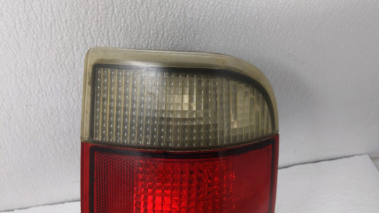 1995-2005 Chevrolet Blazer Tail Light Assembly Driver Left OEM P/N:16518499 15113579 Fits OEM Used Auto Parts