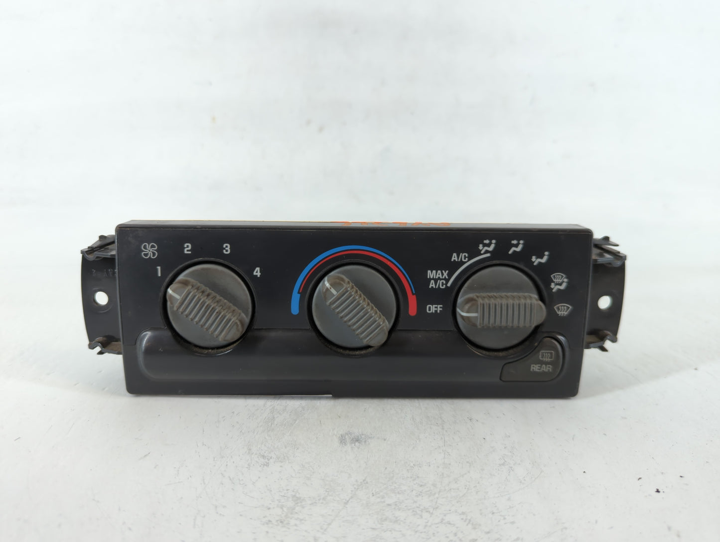 1998 Chevrolet Blazer Climate Control Module Temperature AC/Heater Replacement P/N:16233939 Fits OEM Used Auto Parts - Oemus