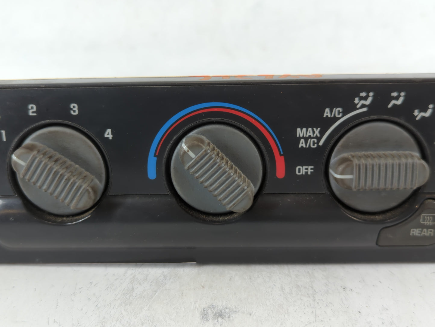 1998 Chevrolet Blazer Climate Control Module Temperature AC/Heater Replacement P/N:16233939 Fits OEM Used Auto Parts - Oemus