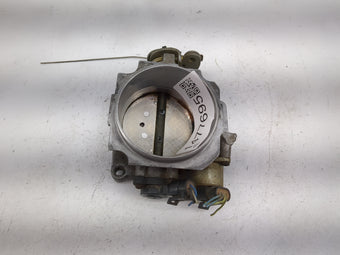 compare product 1998 Chevrolet C1500 Throttle Body P/N:17093271 Fits Fits 1999 2000 OEM Used Auto Parts