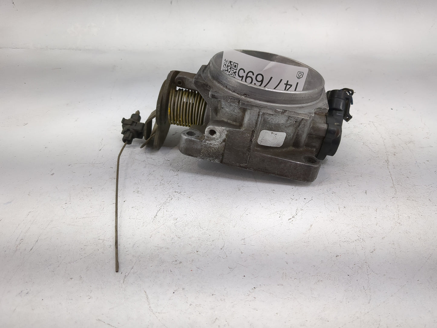 1998 Chevrolet C1500 Throttle Body P/N:17093271 Fits Fits 1999 2000 OEM Used Auto Parts - Oemusedautoparts1.com
