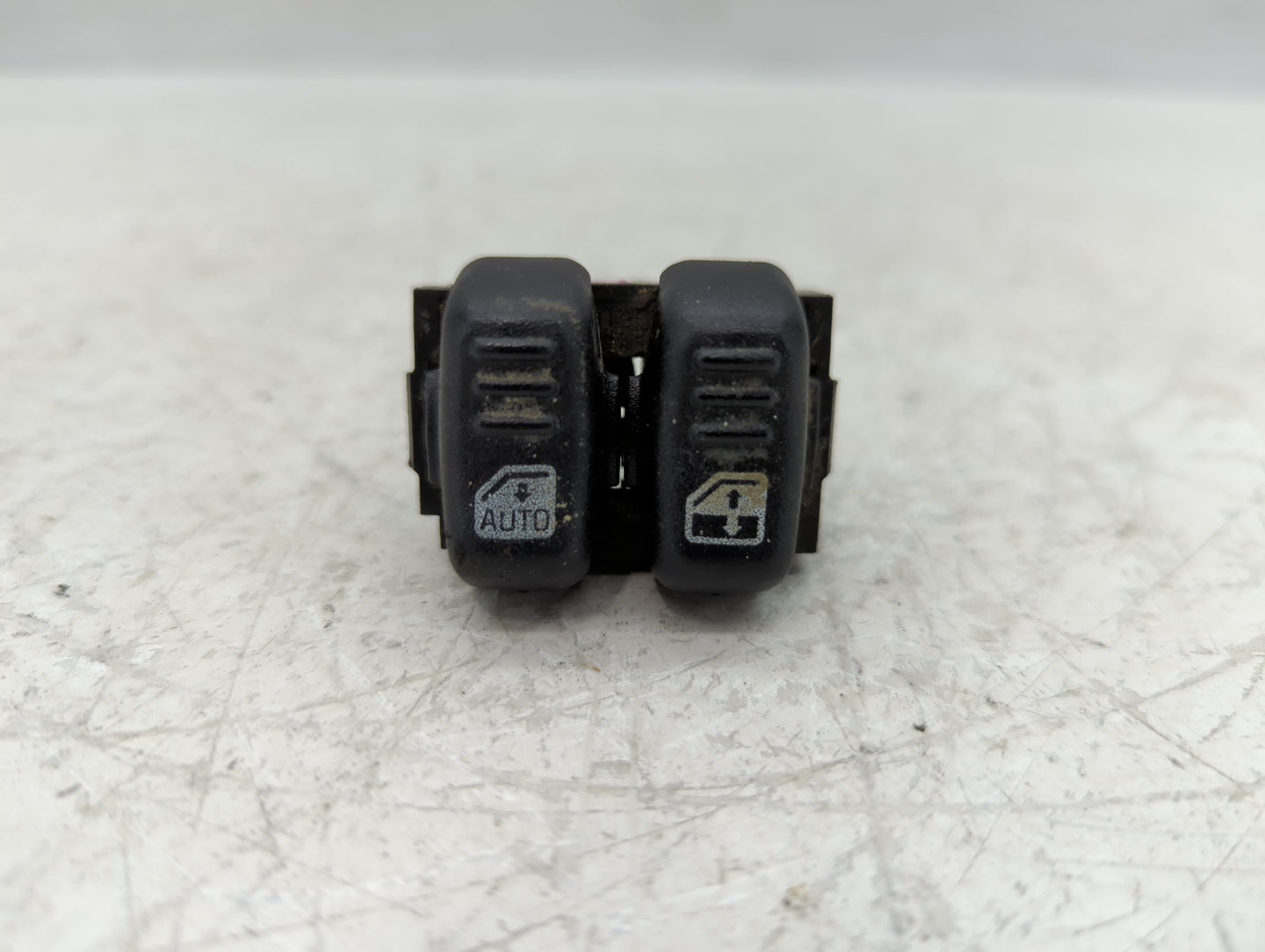 1997-2002 Chevrolet Camaro Master Power Window Switch Replacement Driver Side Left Fits Fits 1997 1998 1999 2000 2001 2002 O