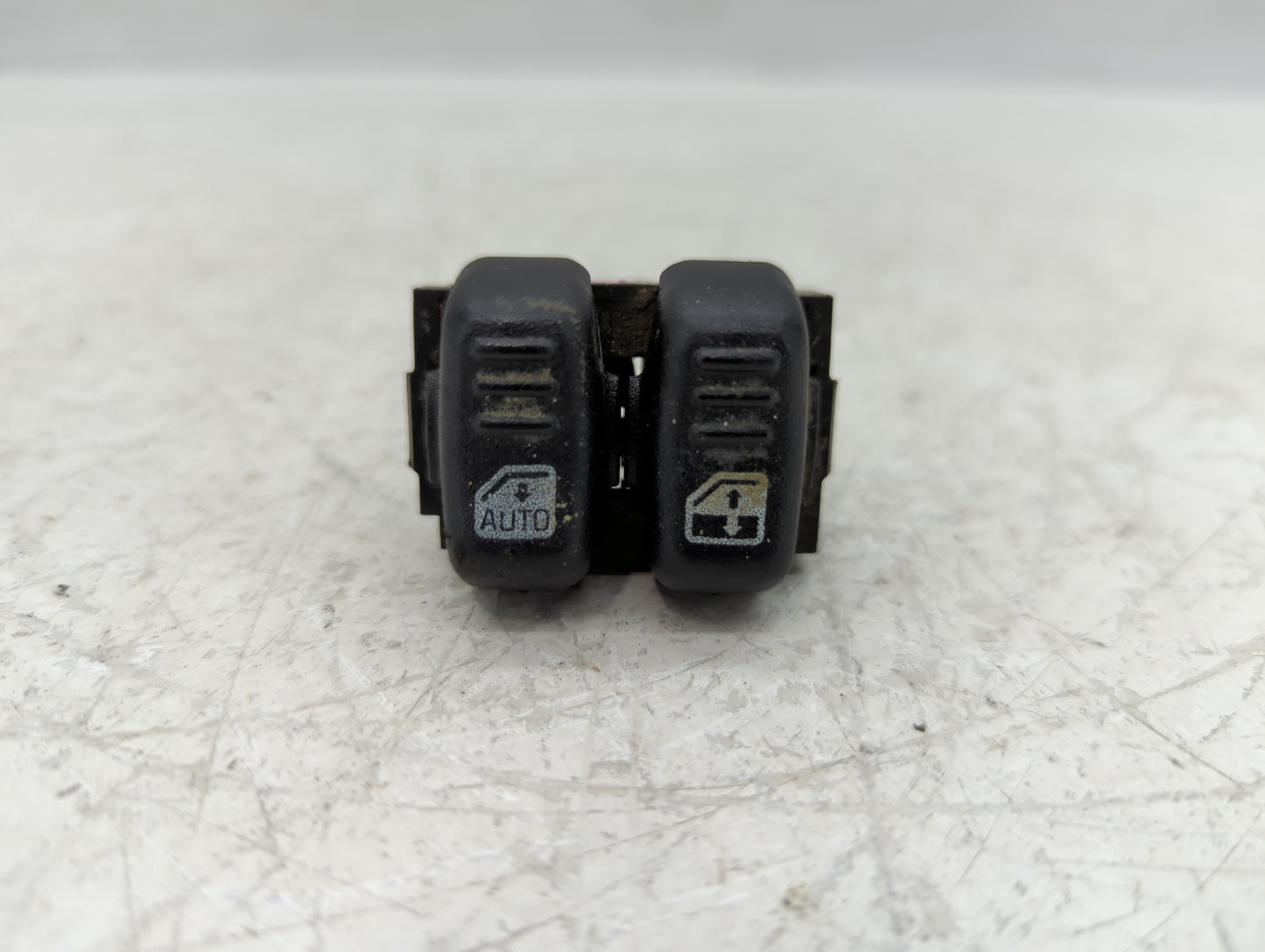 1997-2002 Chevrolet Camaro Master Power Window Switch Replacement Driver Side Left Fits Fits 1997 1998 1999 2000 2001 2002 O