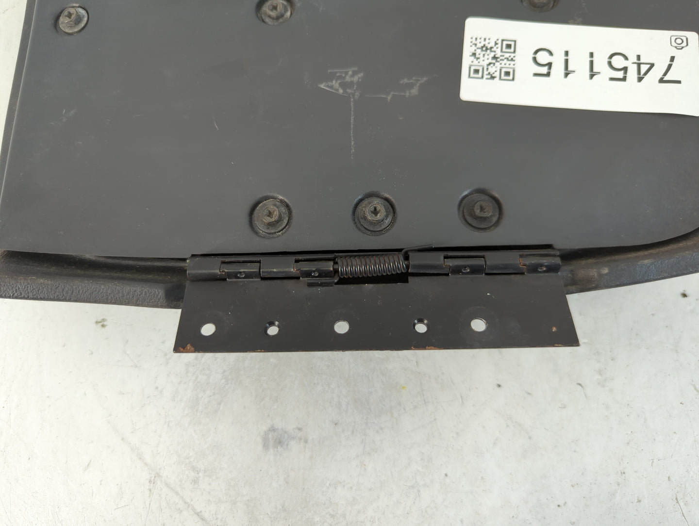 1998 Chevrolet Camaro Center Console Armrest Cover Lid Fits OEM Used Auto Parts - Oemusedautoparts1.com