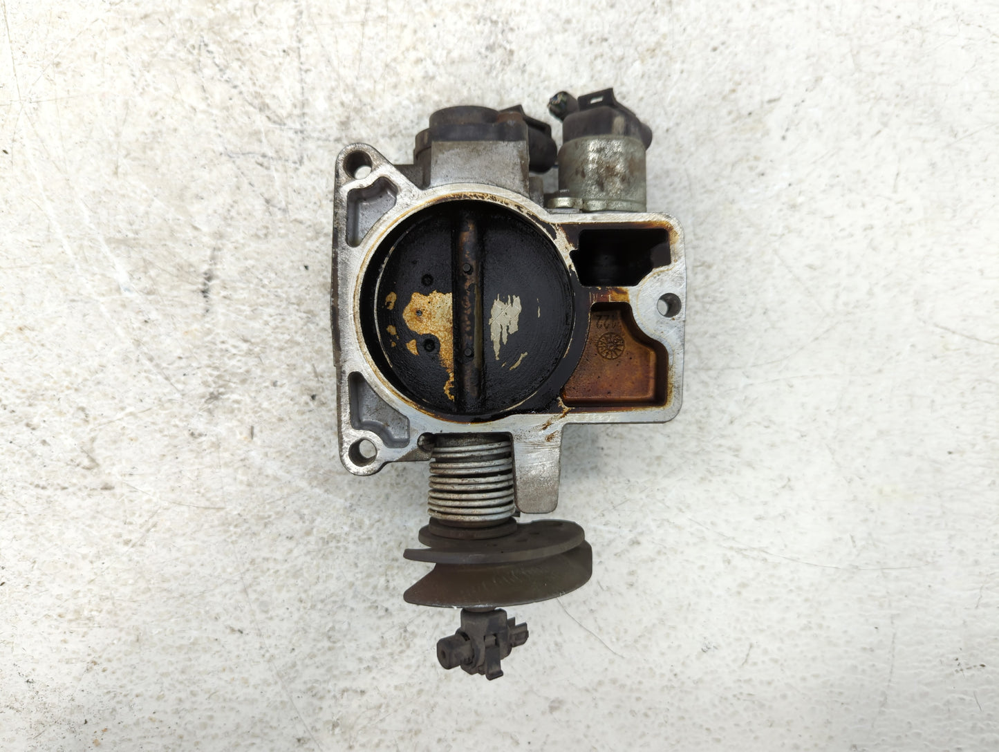 1998 Chevrolet Ck Throttle Body Fits Fits 1997 1999 OEM Used Auto Parts - Oemusedautoparts1.com