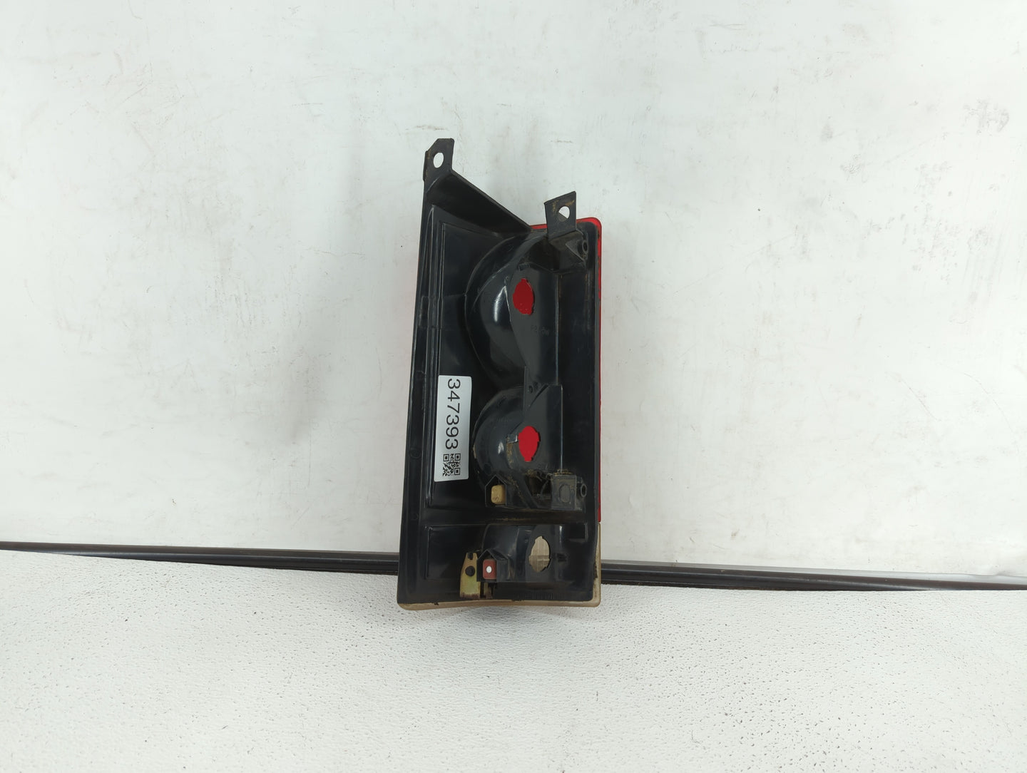 1996-1999 Chevrolet Express 3500 Tail Light Assembly Passenger Right OEM P/N:16521160 A Fits Fits 1996 1997 1998 1999 OEM Us