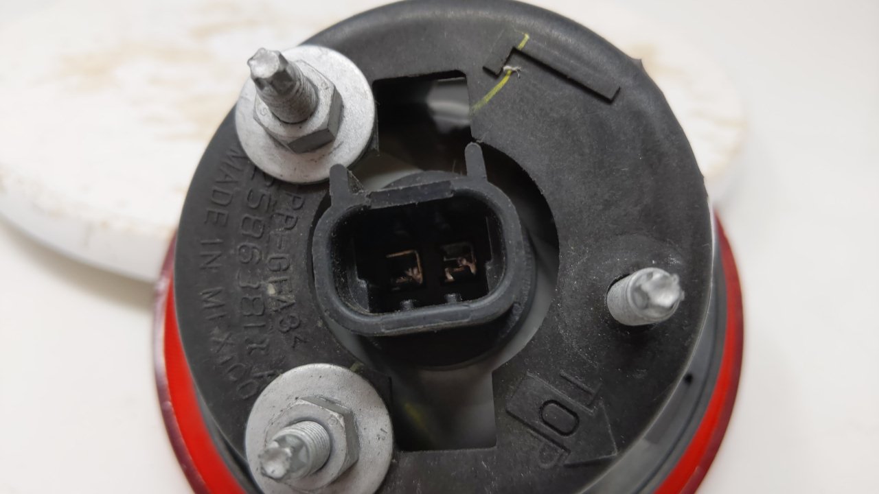 2006-2011 Chevrolet Hhr Tail Light Assembly Driver Left OEM Fits Fits 2006 2007 2008 2009 2010 2011 OEM Used Auto Parts - Oe