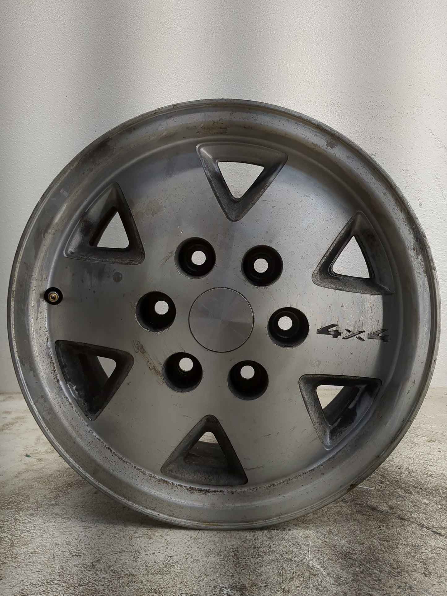 Chevrolet K1500 Oem Wheel Rim - Oemusedautoparts1.com