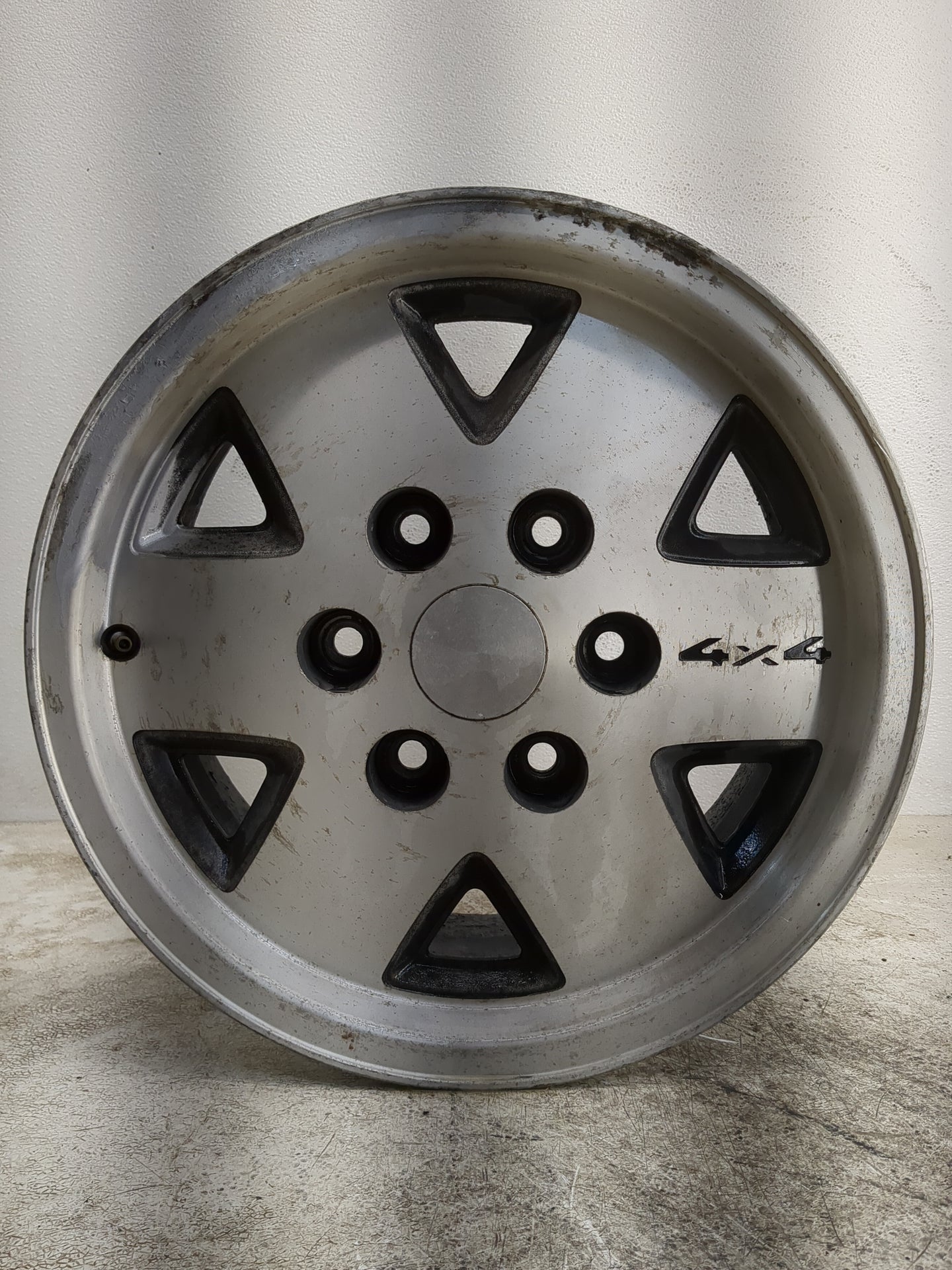 Chevrolet K1500 Oem Wheel Rim - Oemusedautoparts1.com