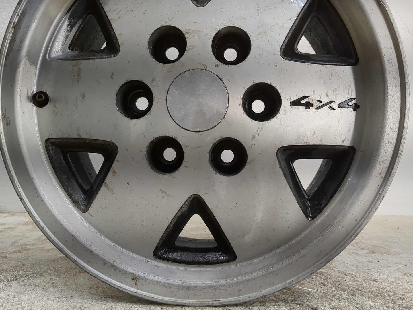 Chevrolet K1500 Oem Wheel Rim - Oemusedautoparts1.com