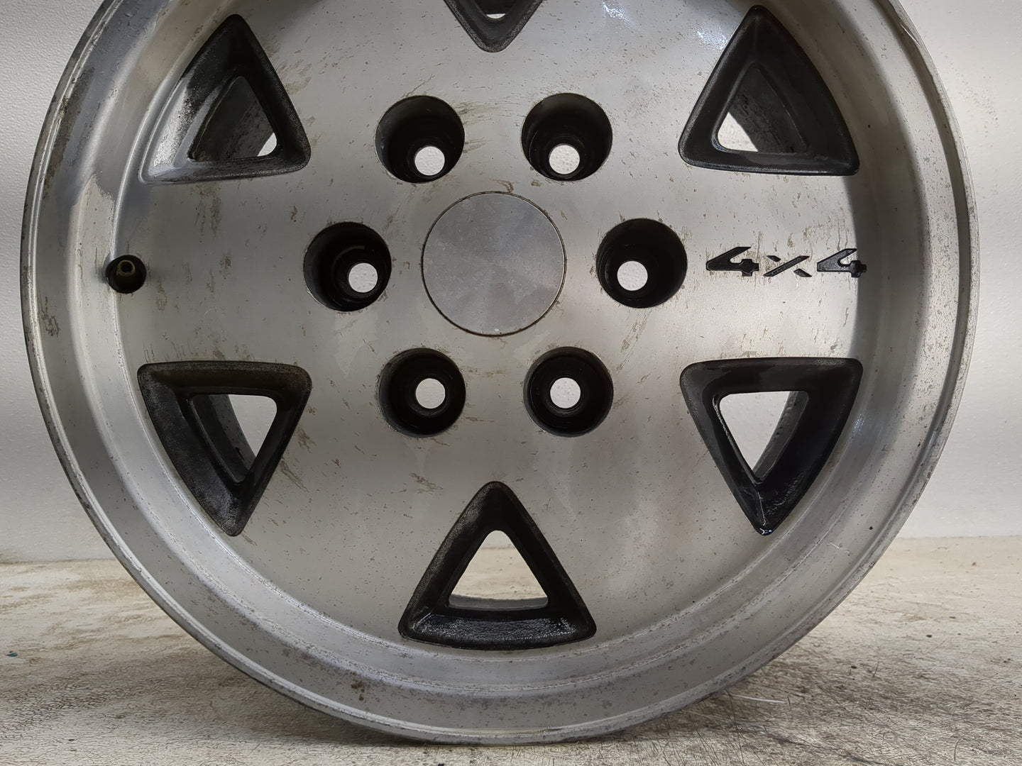 Chevrolet K1500 Oem Wheel Rim - Oemusedautoparts1.com