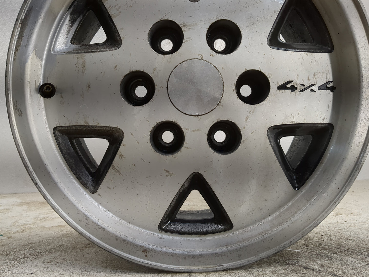 Chevrolet K1500 Oem Wheel Rim - Oemusedautoparts1.com