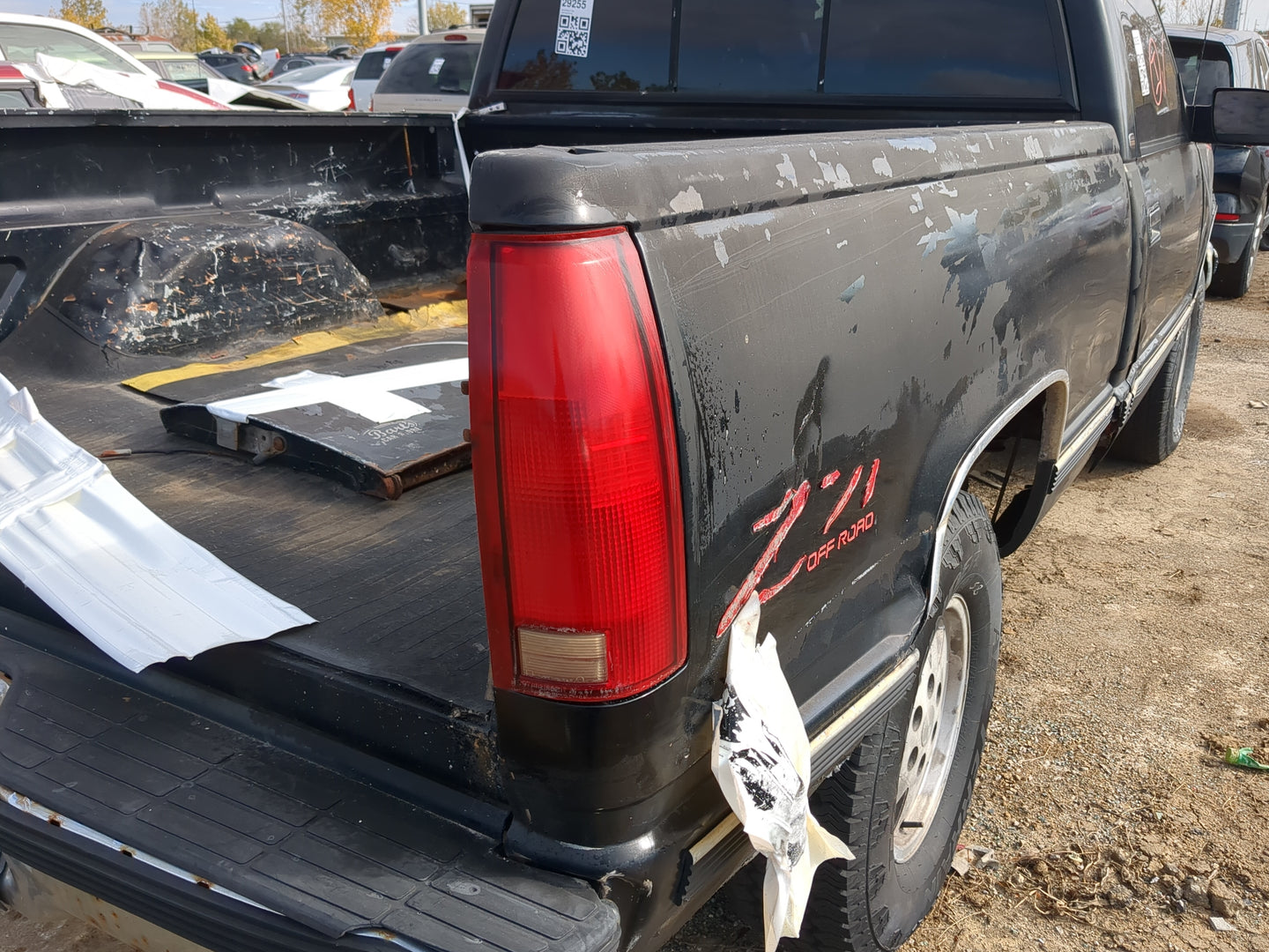 1998 Chevrolet K1500 Tail Light Assembly Passenger Right OEM Fits Fits 1992 1993 1994 1995 1996 1997 1999 2000 OEM Used Auto
