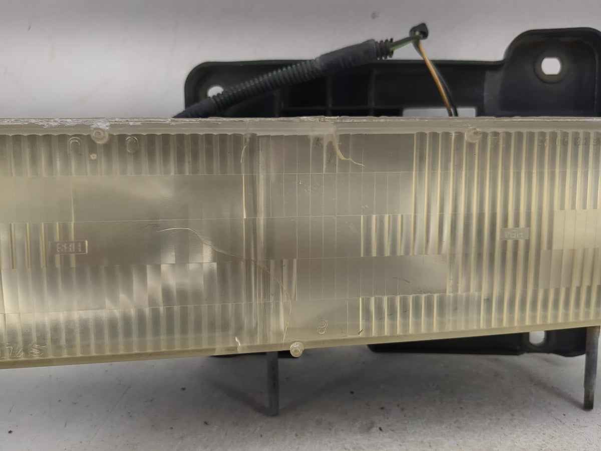 Chevrolet K1500 Passenger Right Oem Head Light Headlight Lamp 1217096 - Oemusedautoparts1.com