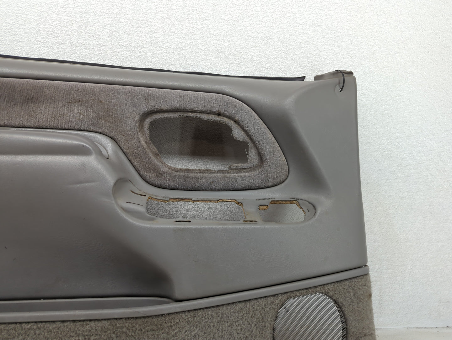 1998 Chevrolet K1500 Front Left Driver Interior Door Panel Trim - Oemusedautoparts1.com