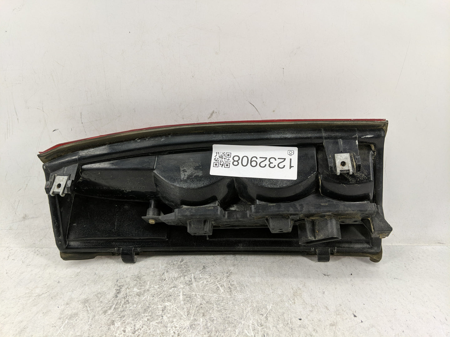 1998 Chevrolet K1500 Tail Light Assembly Passenger Right OEM Fits Fits 1992 1993 1994 1995 1996 1997 1999 2000 OEM Used Auto