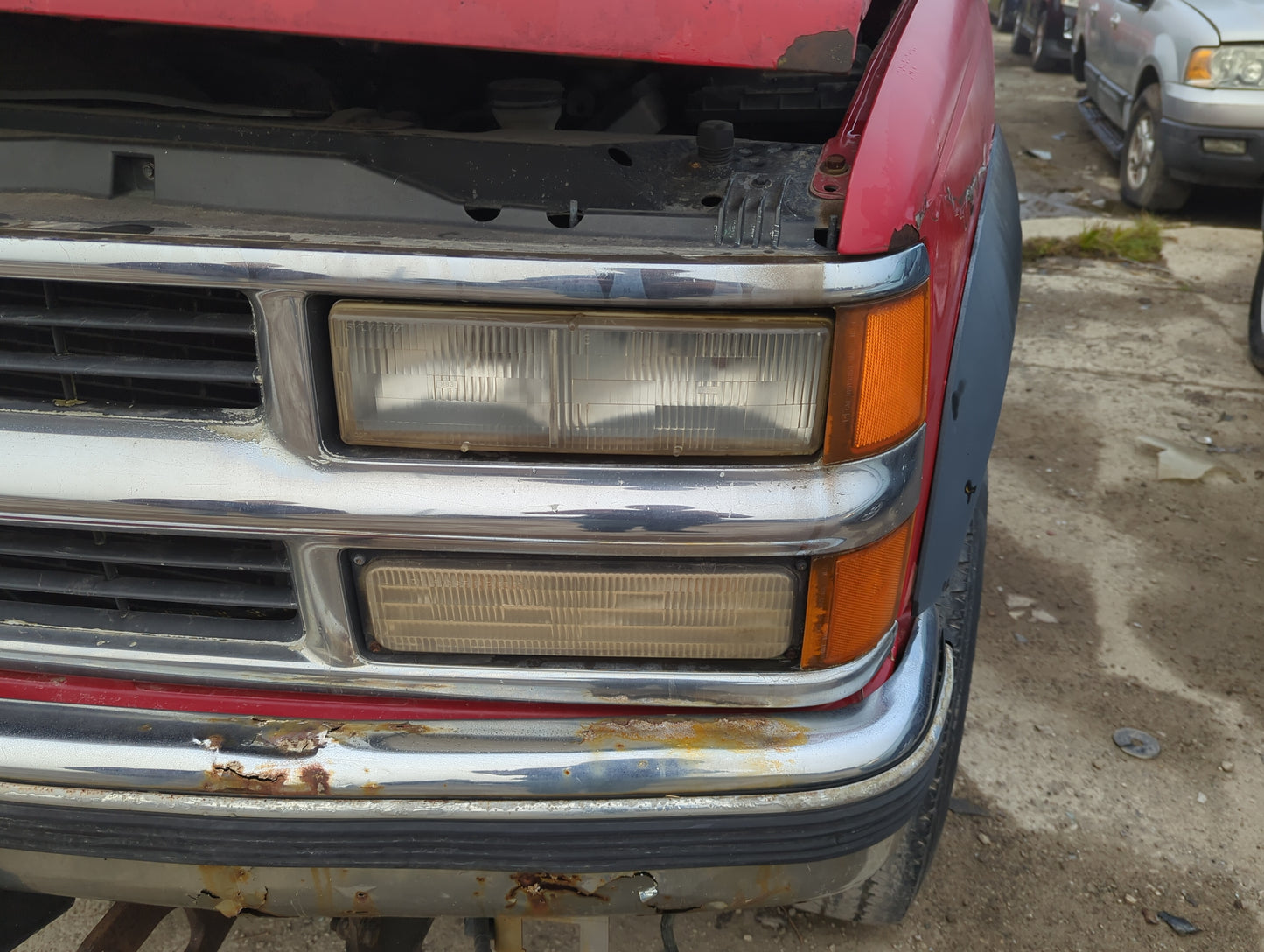1998 Chevrolet K3500 Driver Left Oem Head Light Headlight Lamp - Oemusedautoparts1.com