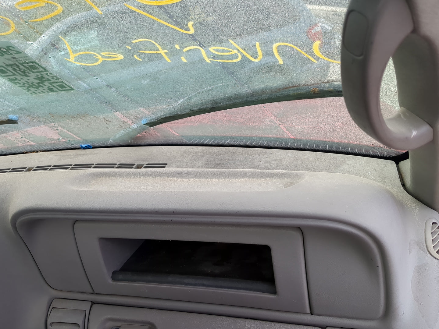 1998 Chevrolet K3500 Air Bag Passenger Right Dashboard OEM Fits OEM Used Auto Parts - Oemusedautoparts1.com