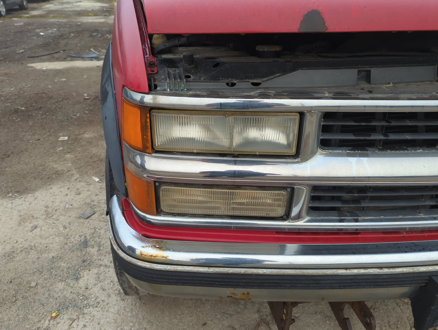 1998 Chevrolet K3500 Passenger Right Oem Head Light Headlight Lamp - Oemusedautoparts1.com