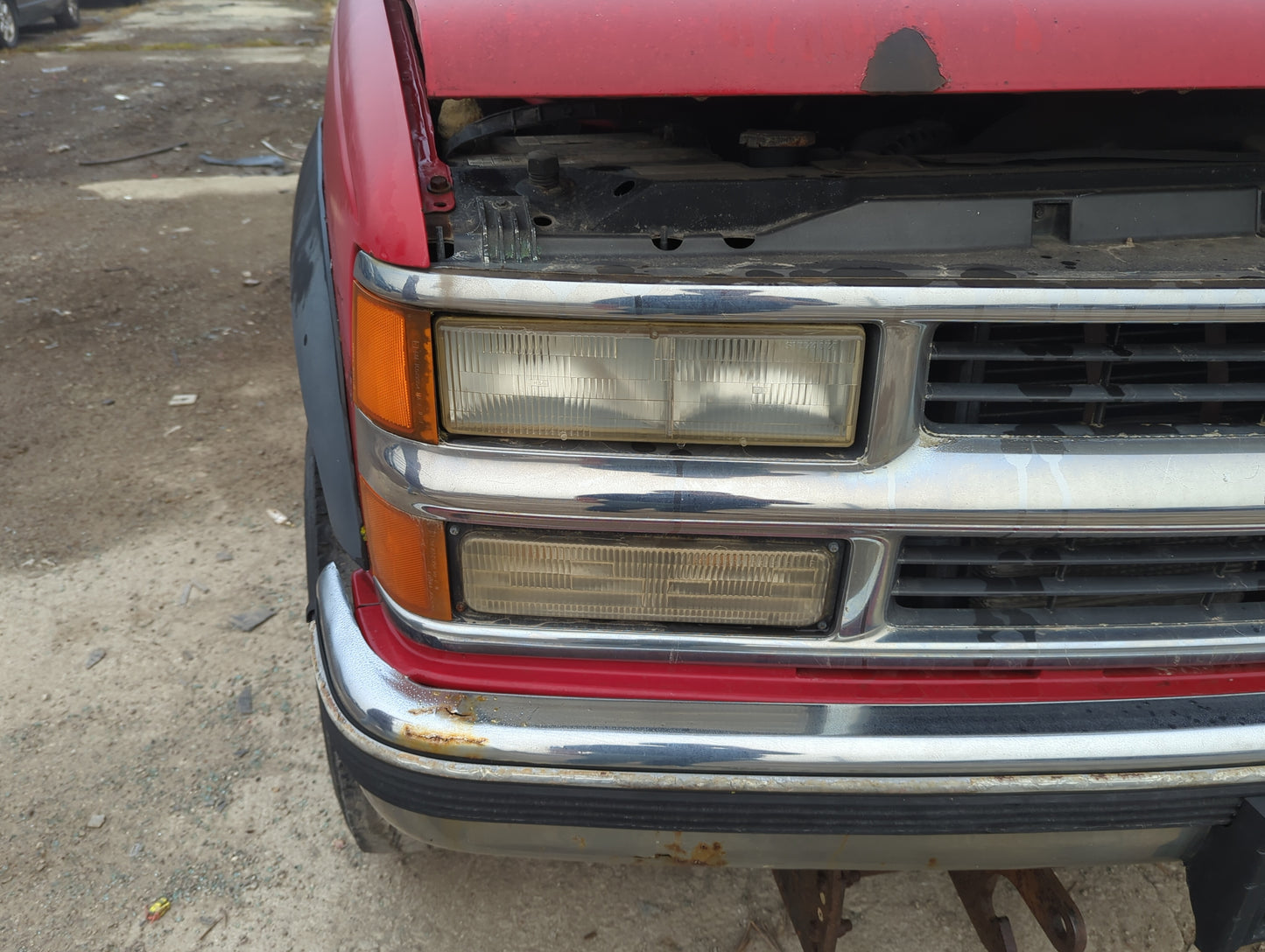 1998 Chevrolet K3500 Passenger Right Oem Head Light Headlight Lamp - Oemusedautoparts1.com