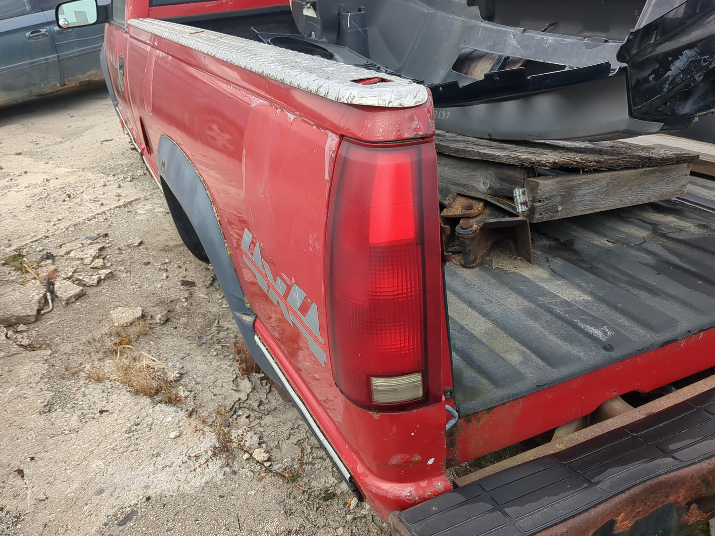 1998 Chevrolet K3500 Tail Light Assembly Passenger Right OEM Fits OEM Used Auto Parts - Oemusedautoparts1.com