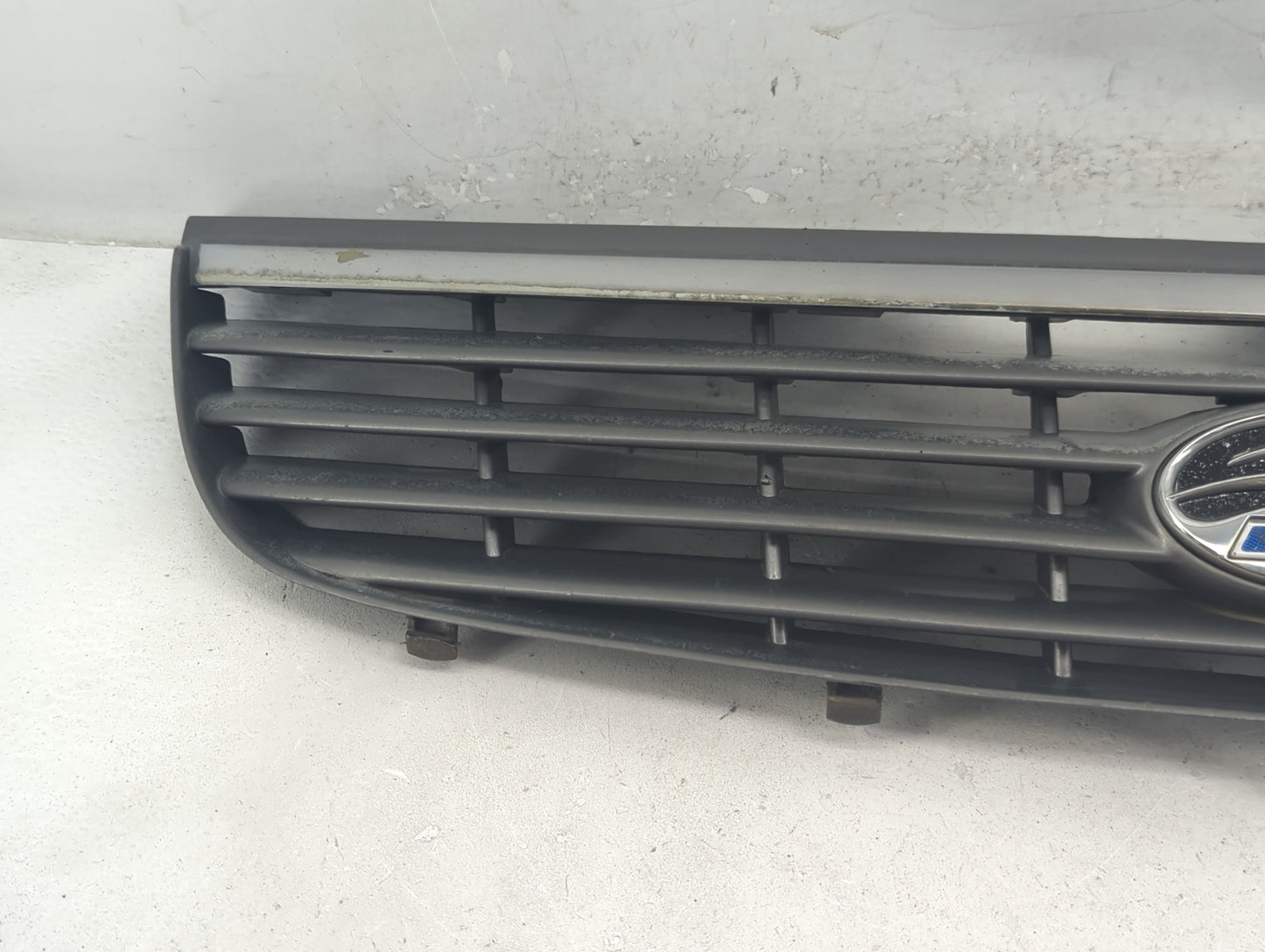 1997-1999 Chevrolet Malibu Front Grille Bumper Not Included Grey - Oemusedautoparts1.com