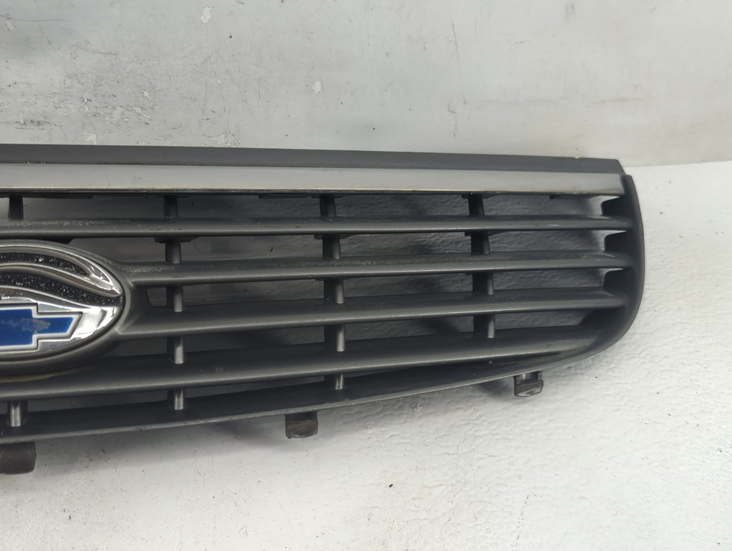 1997-1999 Chevrolet Malibu Front Grille Bumper Not Included Grey - Oemusedautoparts1.com
