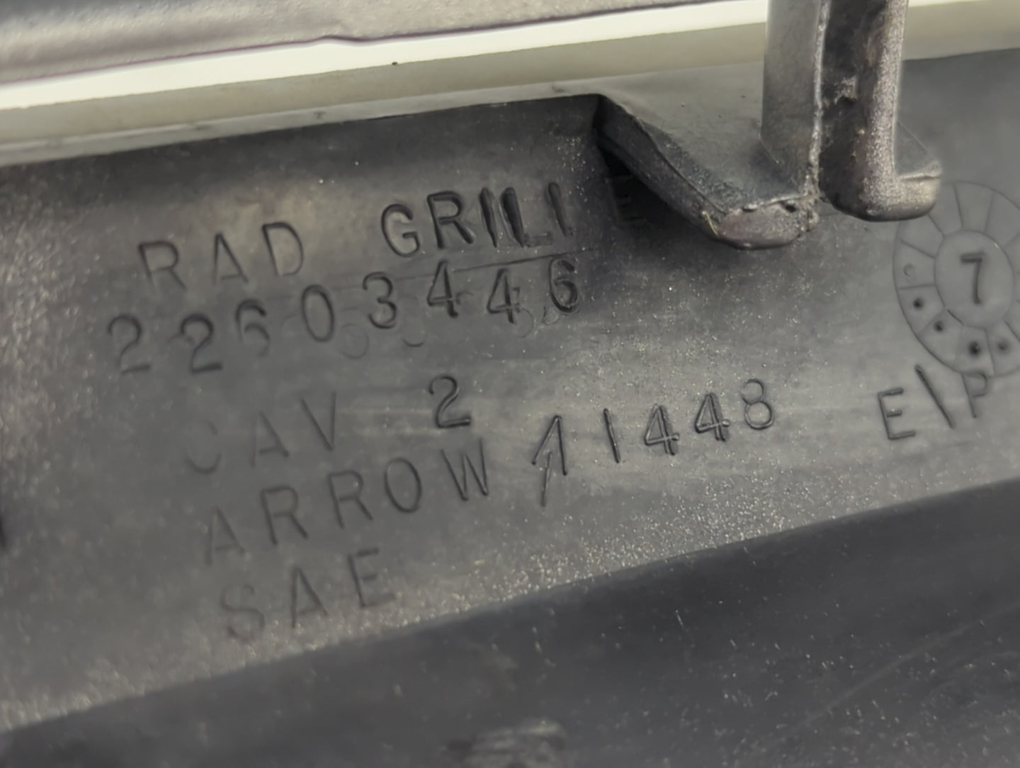 1997-1999 Chevrolet Malibu Front Grille Bumper Not Included Grey - Oemusedautoparts1.com