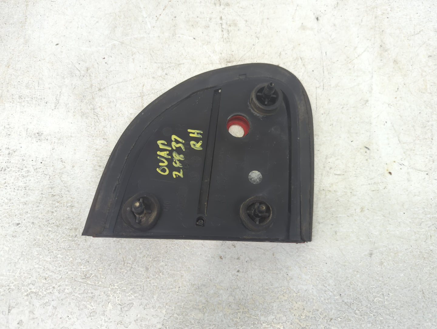 1997 Chevrolet Malibu Passenger Right Side Deck Lid Mounted Tail Light - Oemusedautoparts1.com