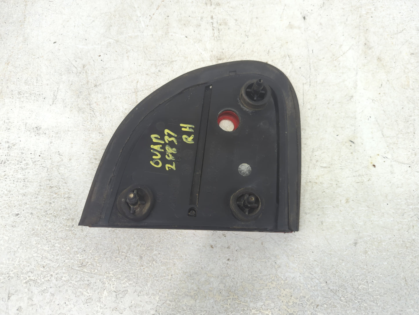 1997 Chevrolet Malibu Passenger Right Side Deck Lid Mounted Tail Light - Oemusedautoparts1.com