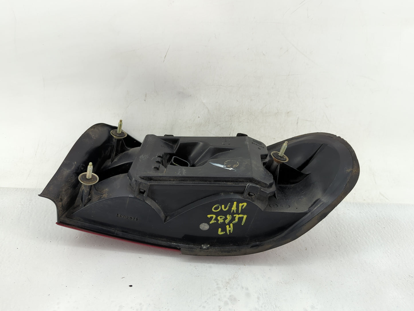 1997-2005 Chevrolet Malibu Tail Light Assembly Driver Left OEM Fits Fits 1997 1998 1999 2000 2001 2002 2003 2004 2005 OEM Us