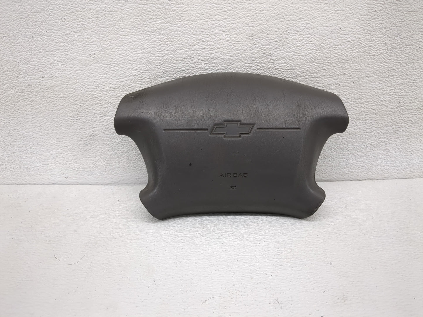 1998 Chevrolet Prizm Air Bag Driver Left Steering Wheel Mounted Fits OEM Used Auto Parts - Oemusedautoparts1.com