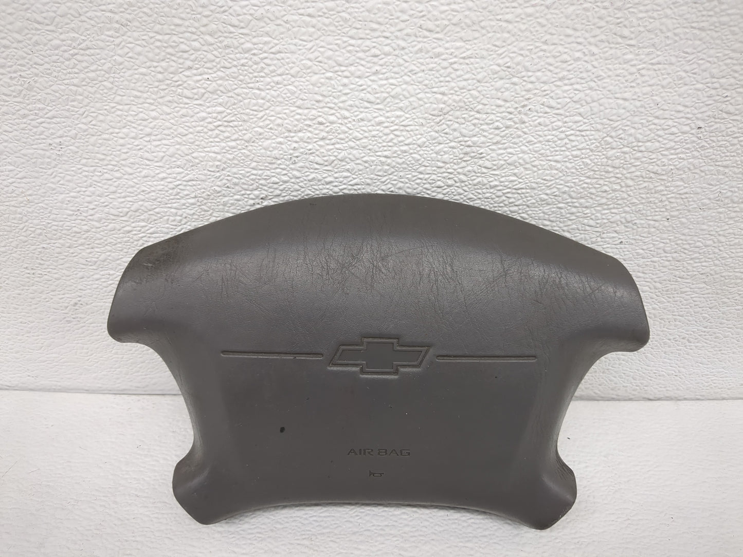 1998 Chevrolet Prizm Air Bag Driver Left Steering Wheel Mounted Fits OEM Used Auto Parts - Oemusedautoparts1.com
