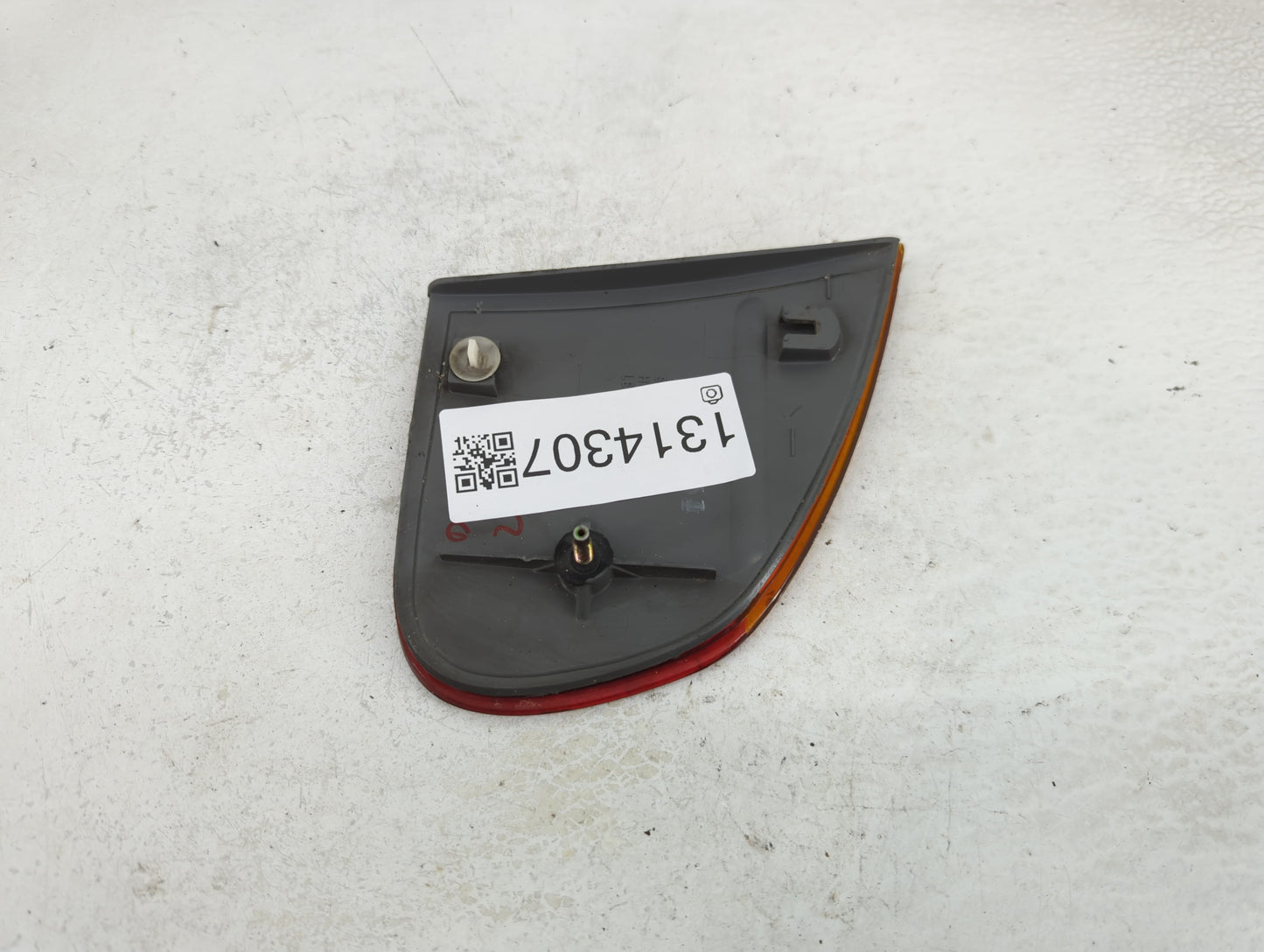 1998-2002 Chevrolet Prizm Tail Light Assembly Passenger Right OEM Fits Fits 1998 1999 2000 2001 2002 OEM Used Auto Parts - O