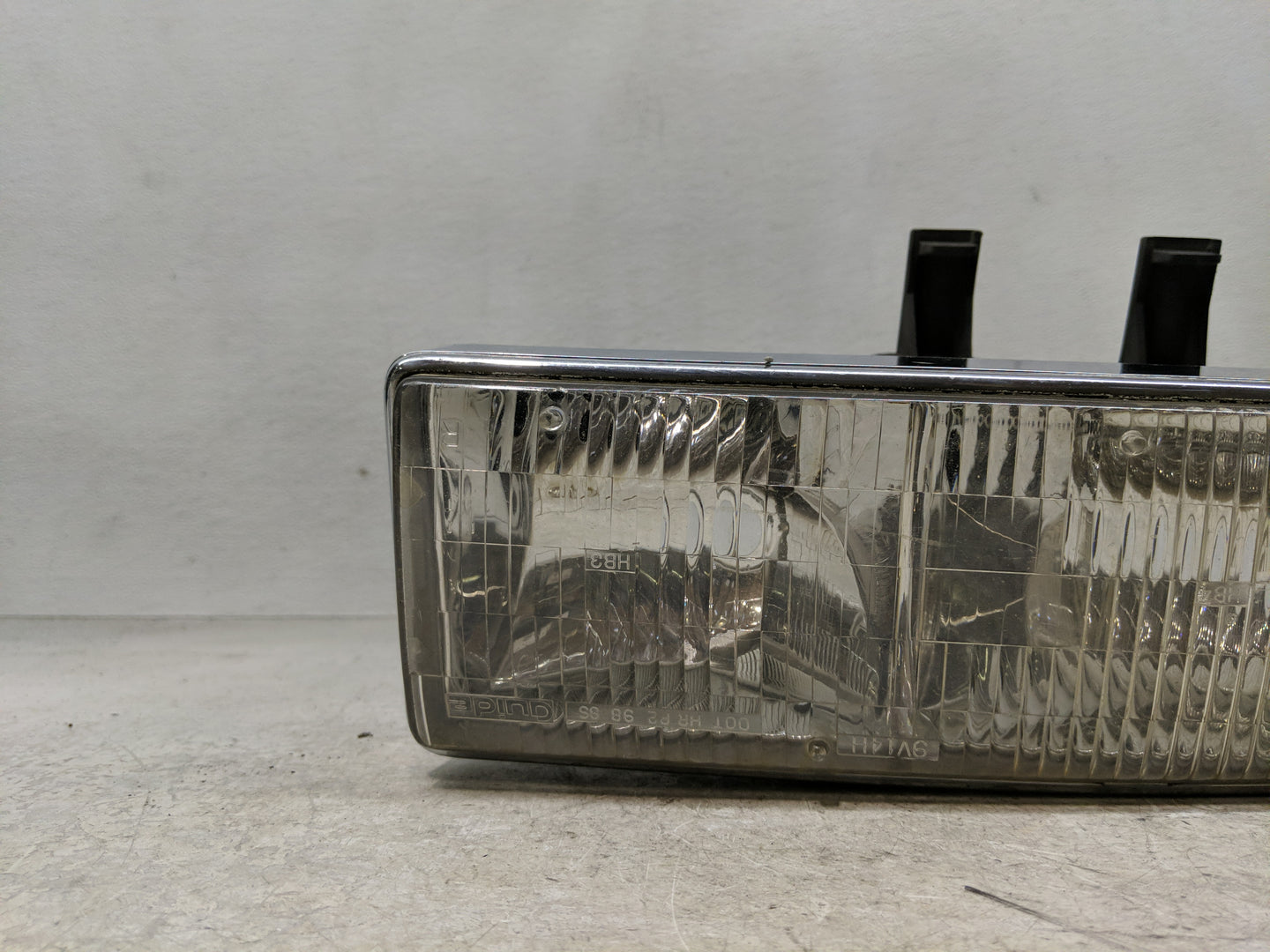 1998 Chevrolet S10 Passenger Right Oem Head Light Headlight Lamp - Oemusedautoparts1.com