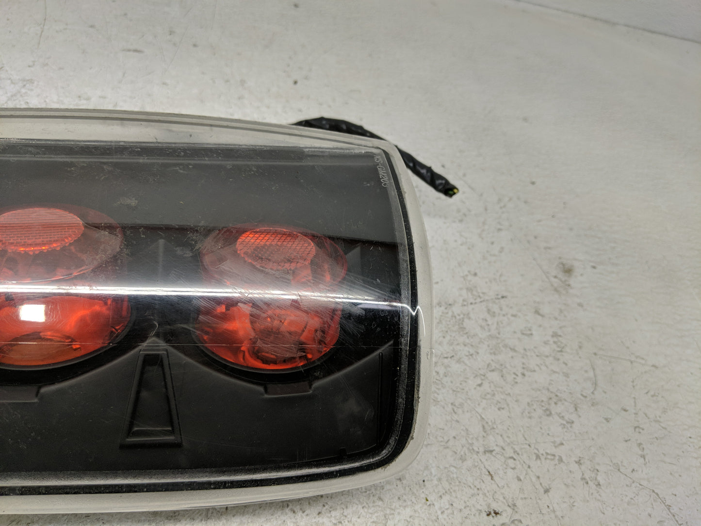 1998 Chevrolet S10 Blazer Tail Light Assembly Passenger Right OEM Fits Fits 1995 1996 1997 1999 2000 2001 2002 2003 2004 200
