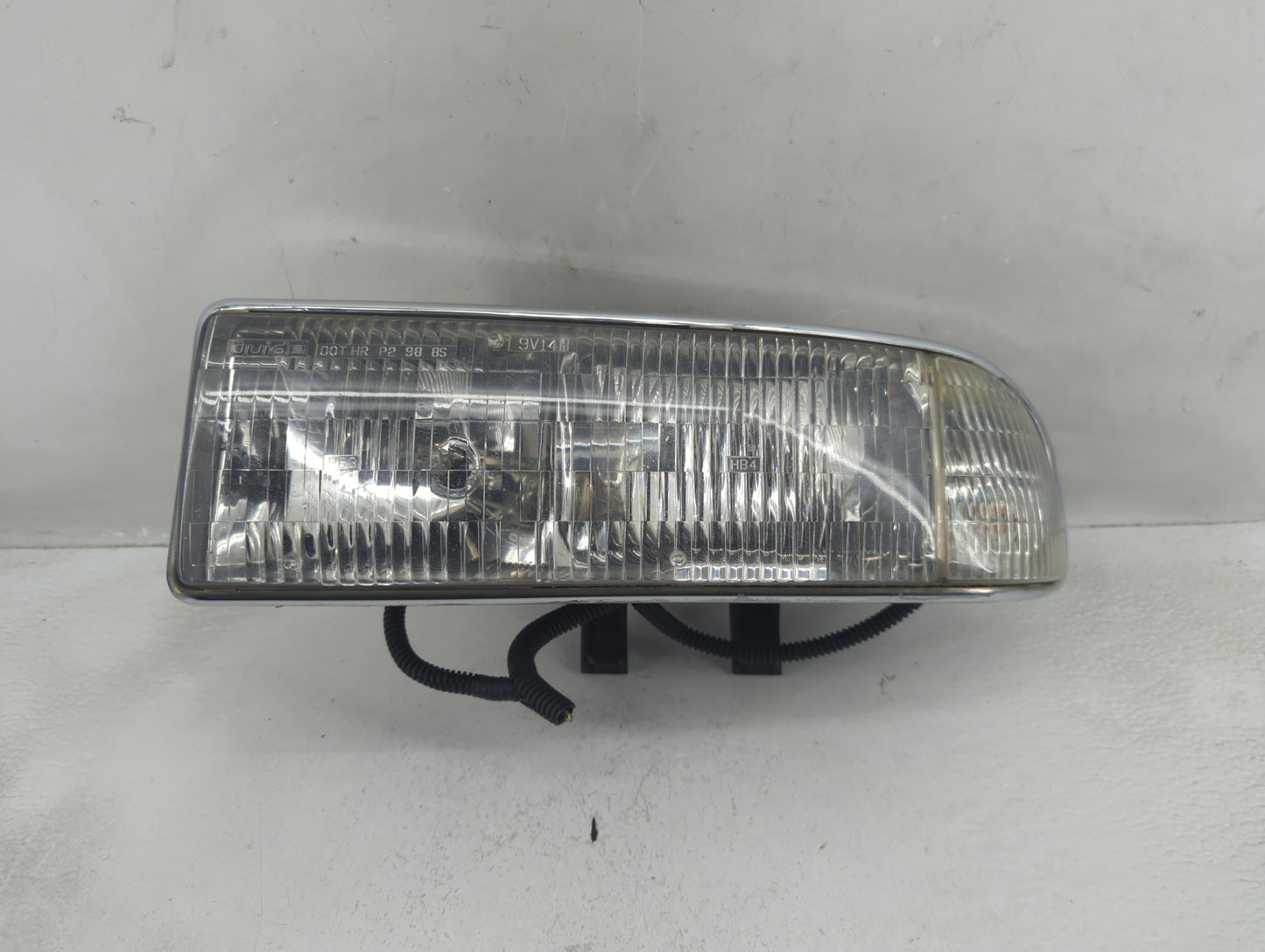 Chevrolet S10 Blazer Driver Left Oem Head Light Headlight Lamp - Oemusedautoparts1.com