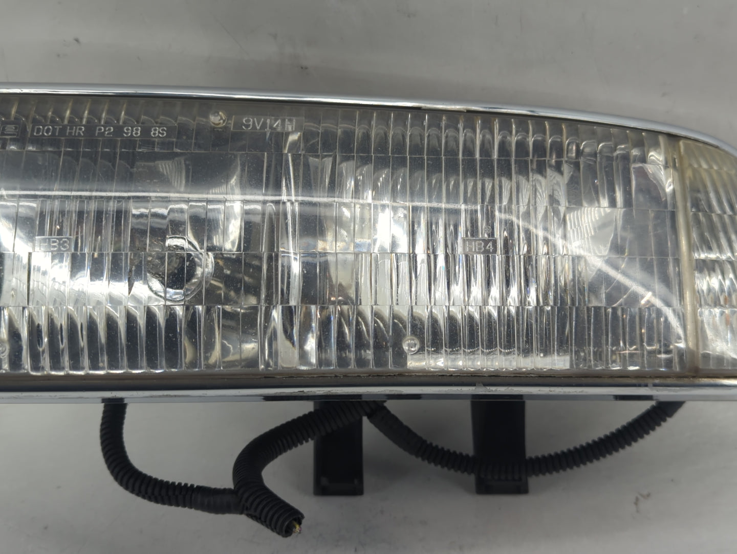 Chevrolet S10 Blazer Driver Left Oem Head Light Headlight Lamp - Oemusedautoparts1.com