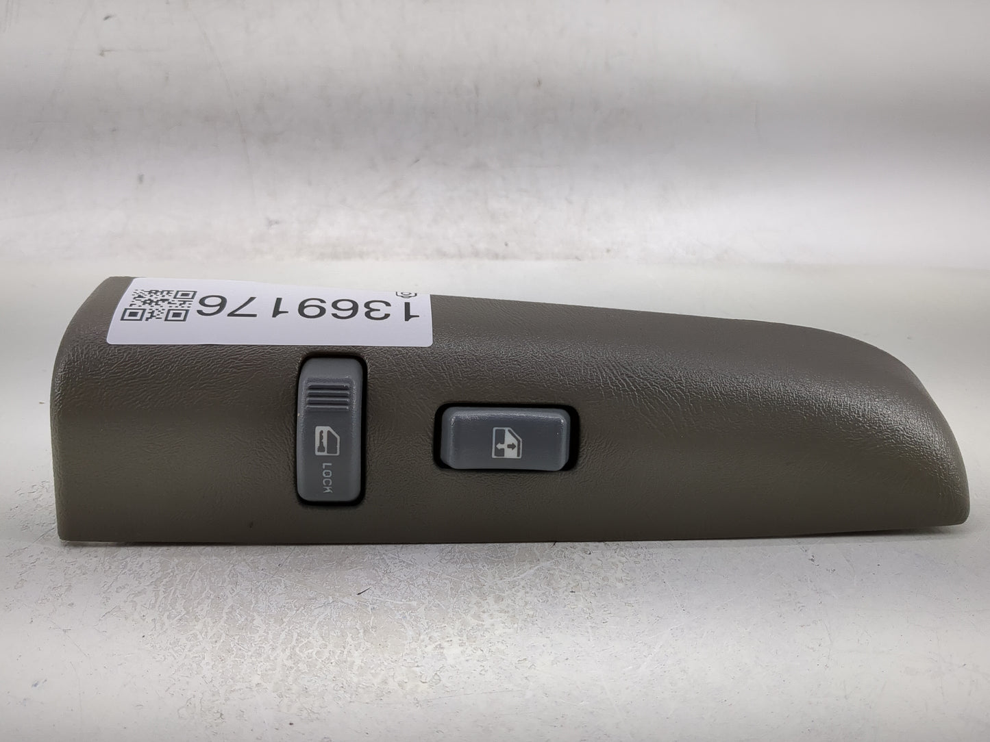 1998 Chevrolet S10 Blazer Master Power Window Switch Replacement Driver Side Left P/N:15151474 Fits OEM Used Auto Parts - Oe