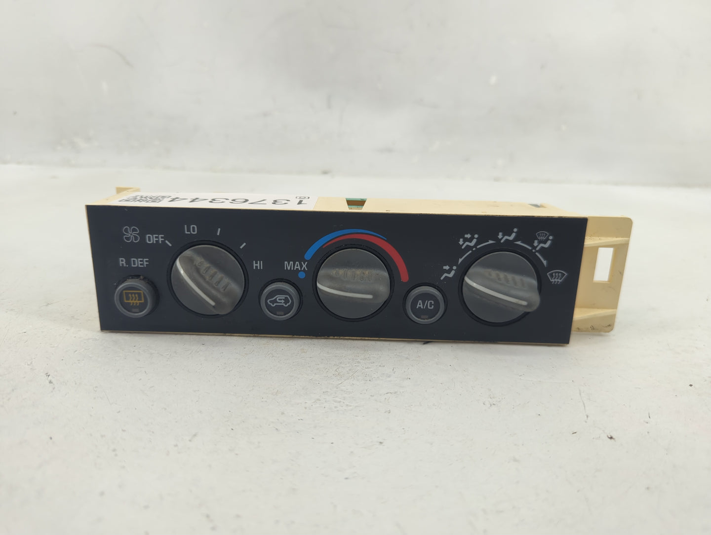 1999-2002 Chevrolet Silverado Climate Control Module Temperature AC/Heater Replacement P/N:16199266 Fits Fits 1999 2000 2001