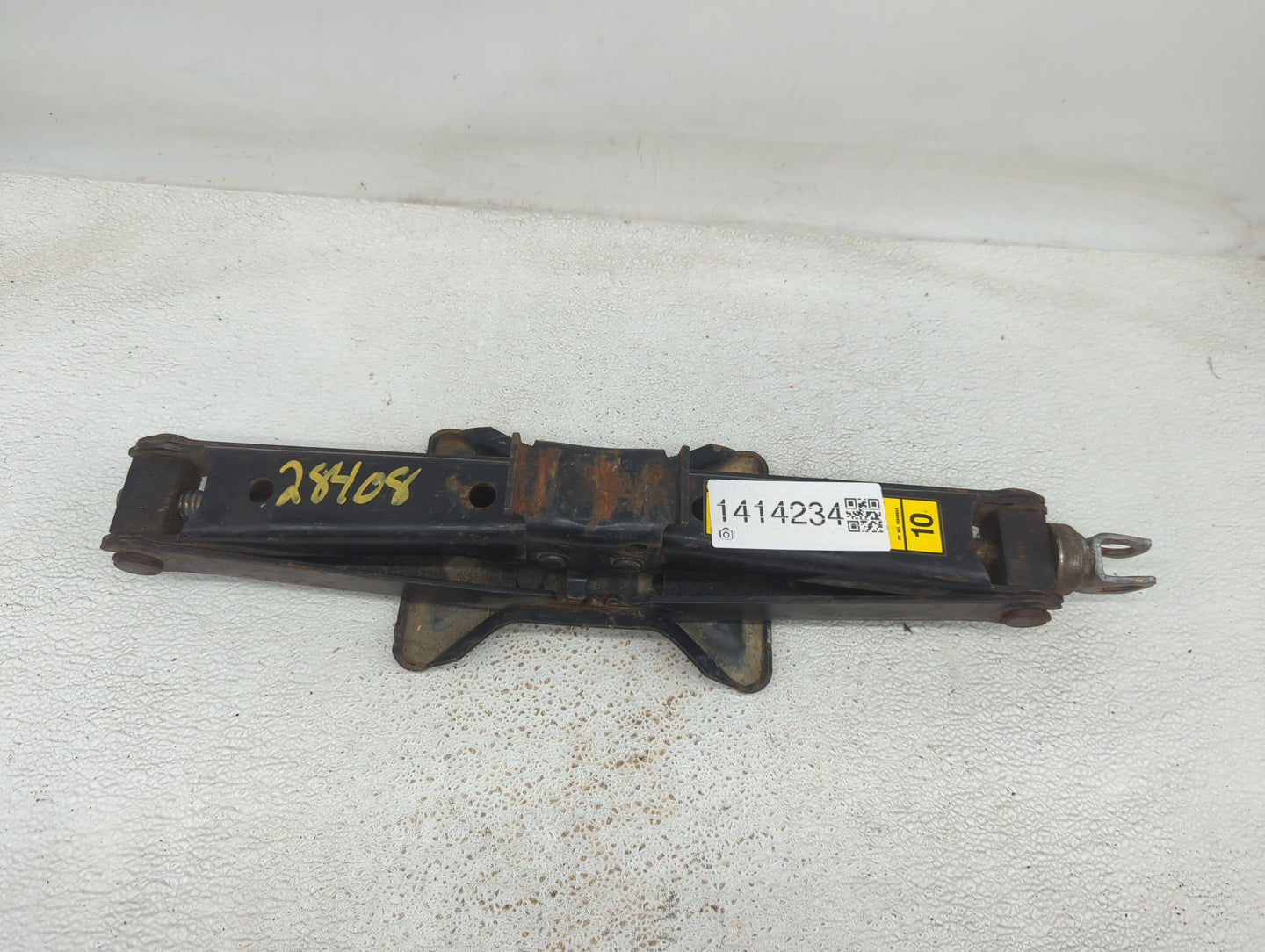 1998 Chevrolet Silverado 1500 Spare Scissor Car Jack - Oemusedautoparts1.com