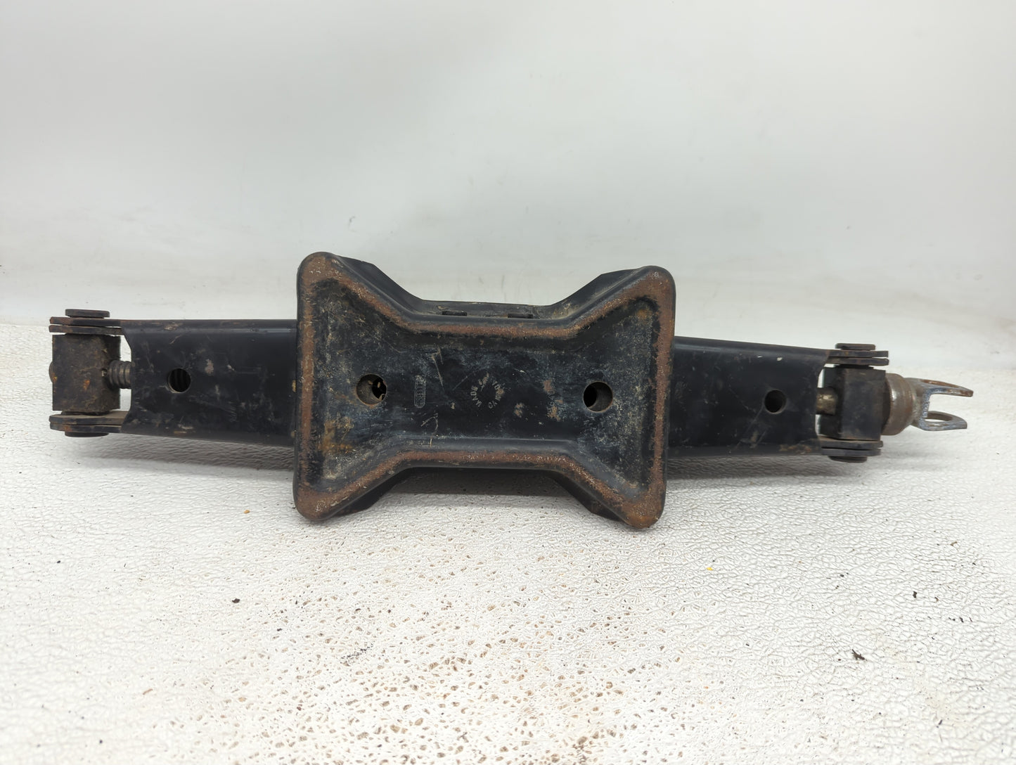 1998 Chevrolet Silverado 1500 Spare Scissor Car Jack - Oemusedautoparts1.com