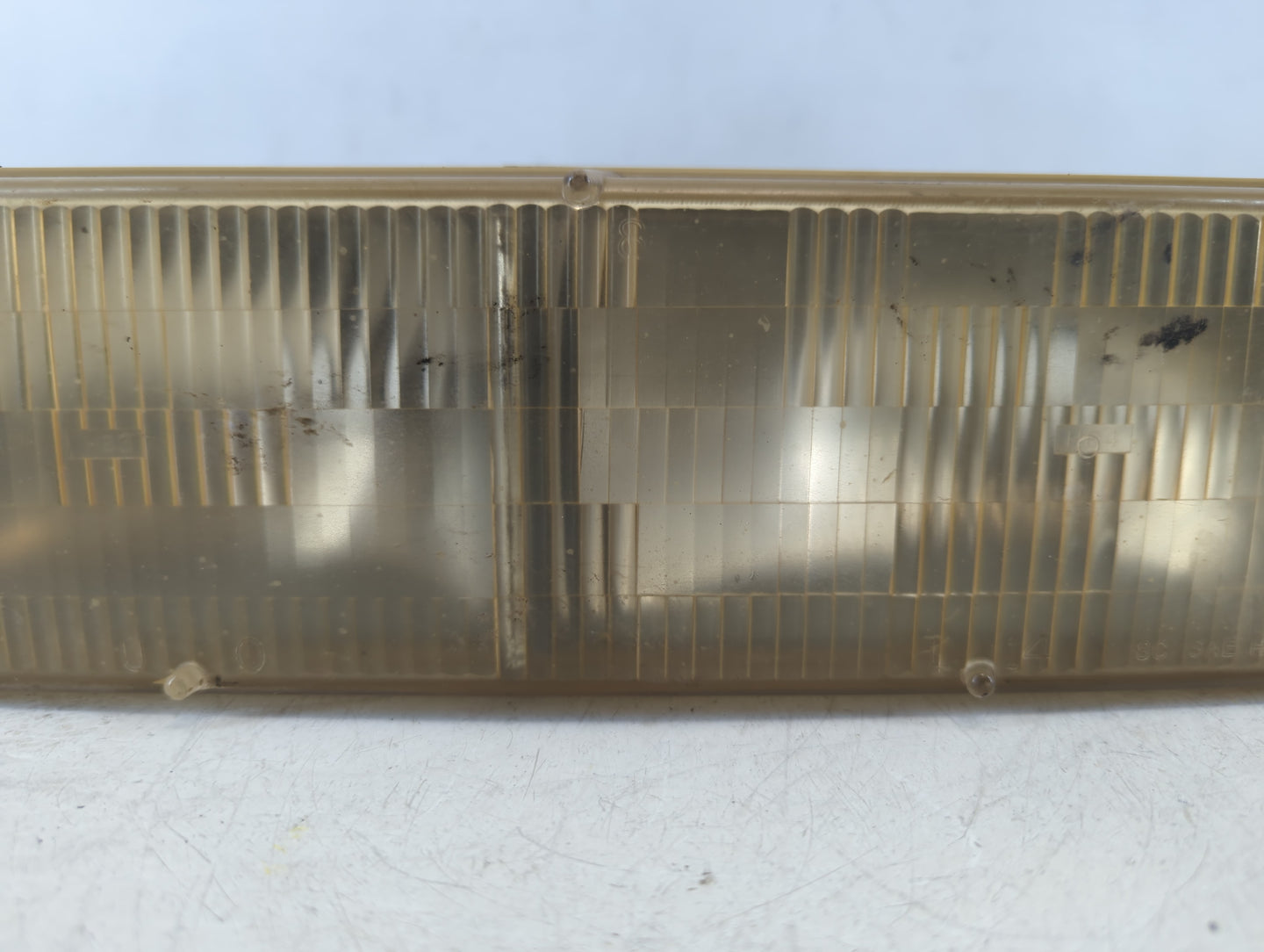 1995 Chevrolet Suburban 1500 Driver Left Oem Head Light Headlight Lamp - Oemusedautoparts1.com