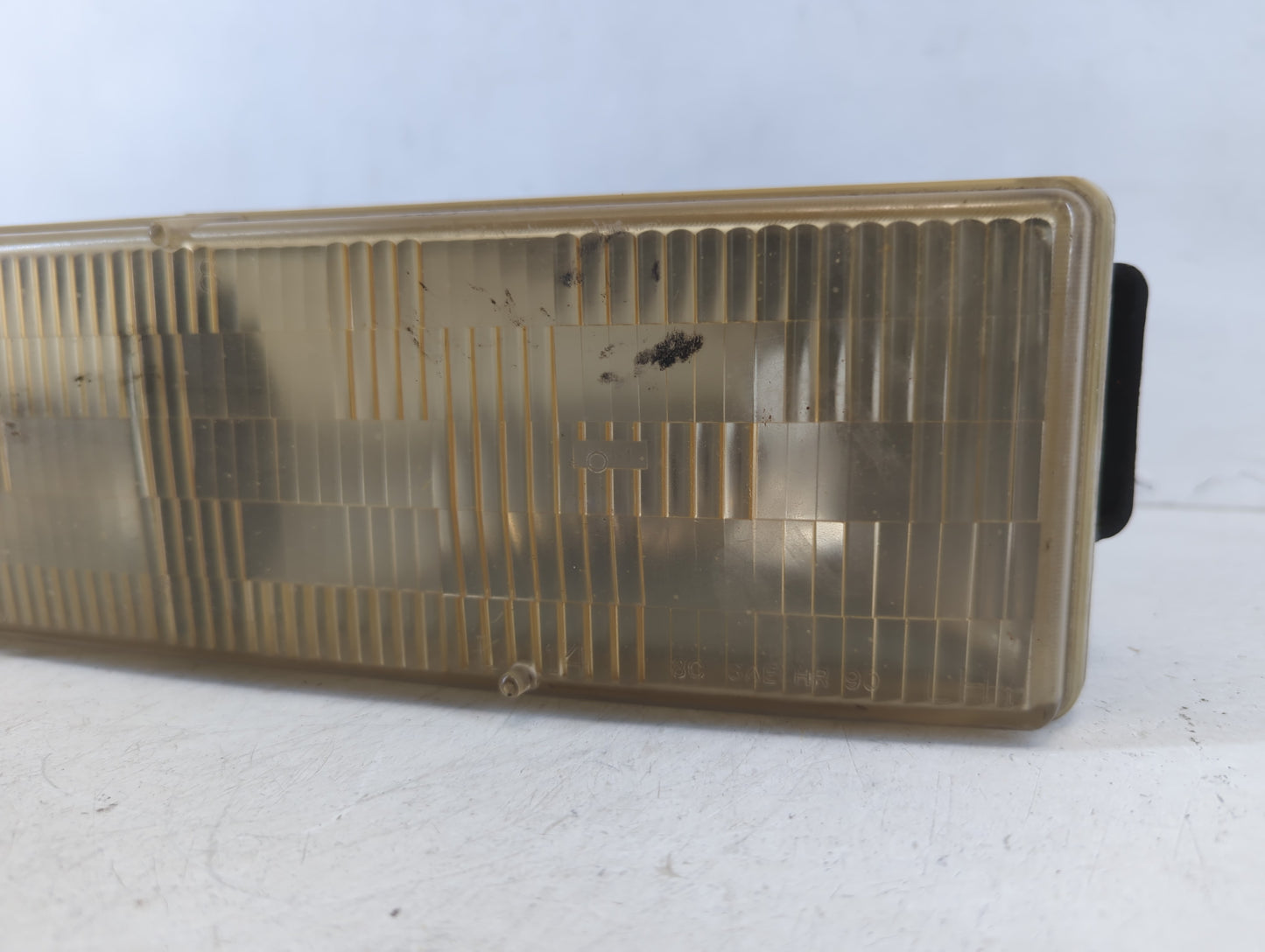 1995 Chevrolet Suburban 1500 Driver Left Oem Head Light Headlight Lamp - Oemusedautoparts1.com